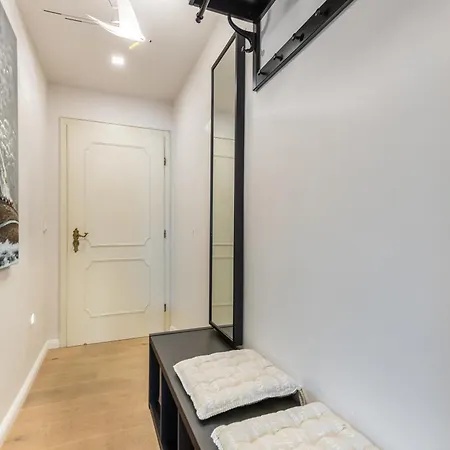 Juwel Apartment